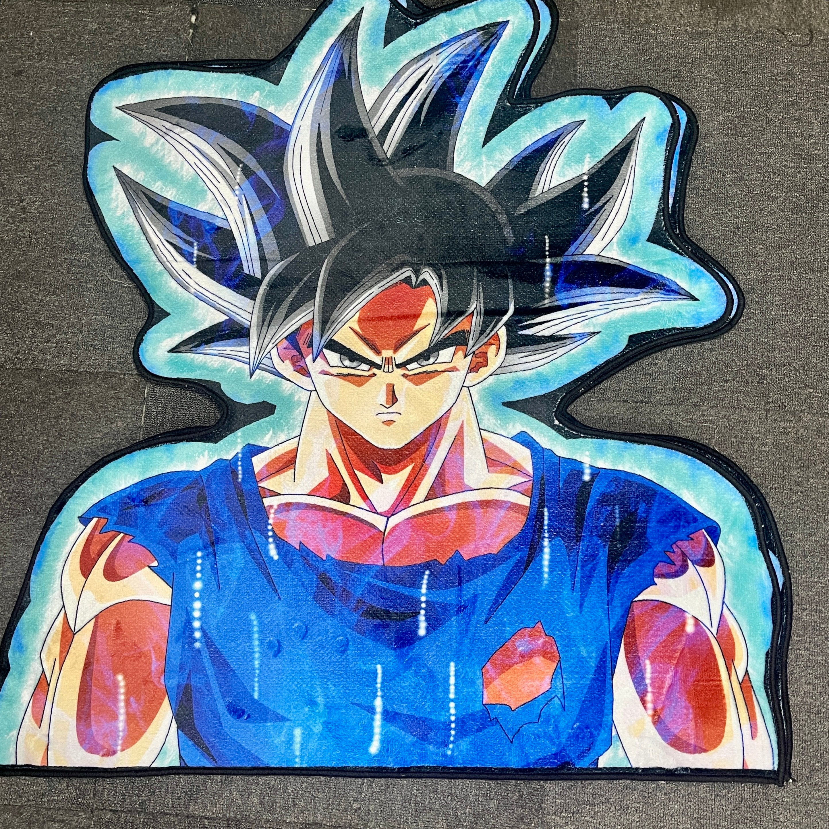 Goku Ultra Instinct (2) - Dragon Ball