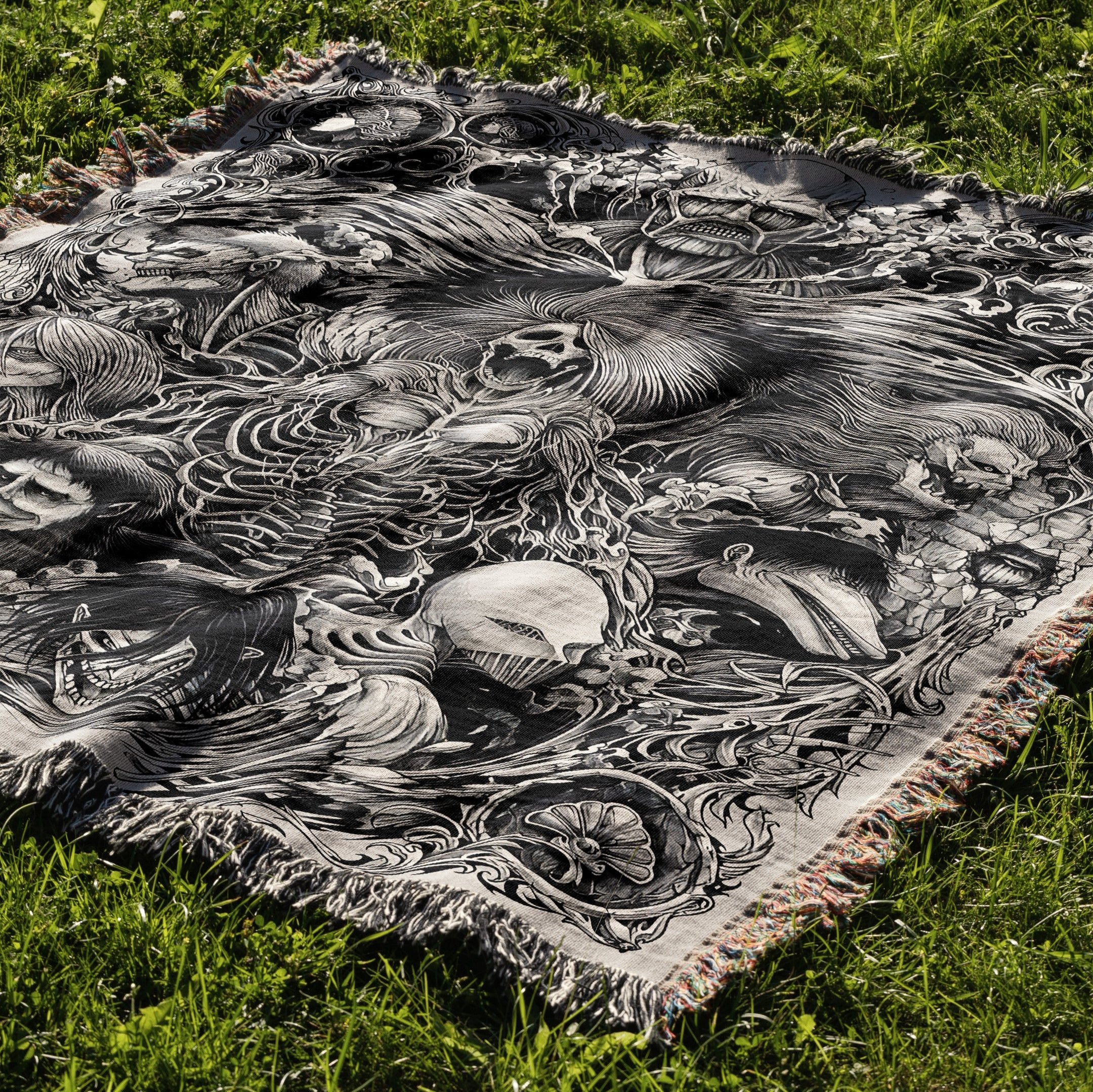 Titan 5 Woven Blanket Tapestry By Moekyo