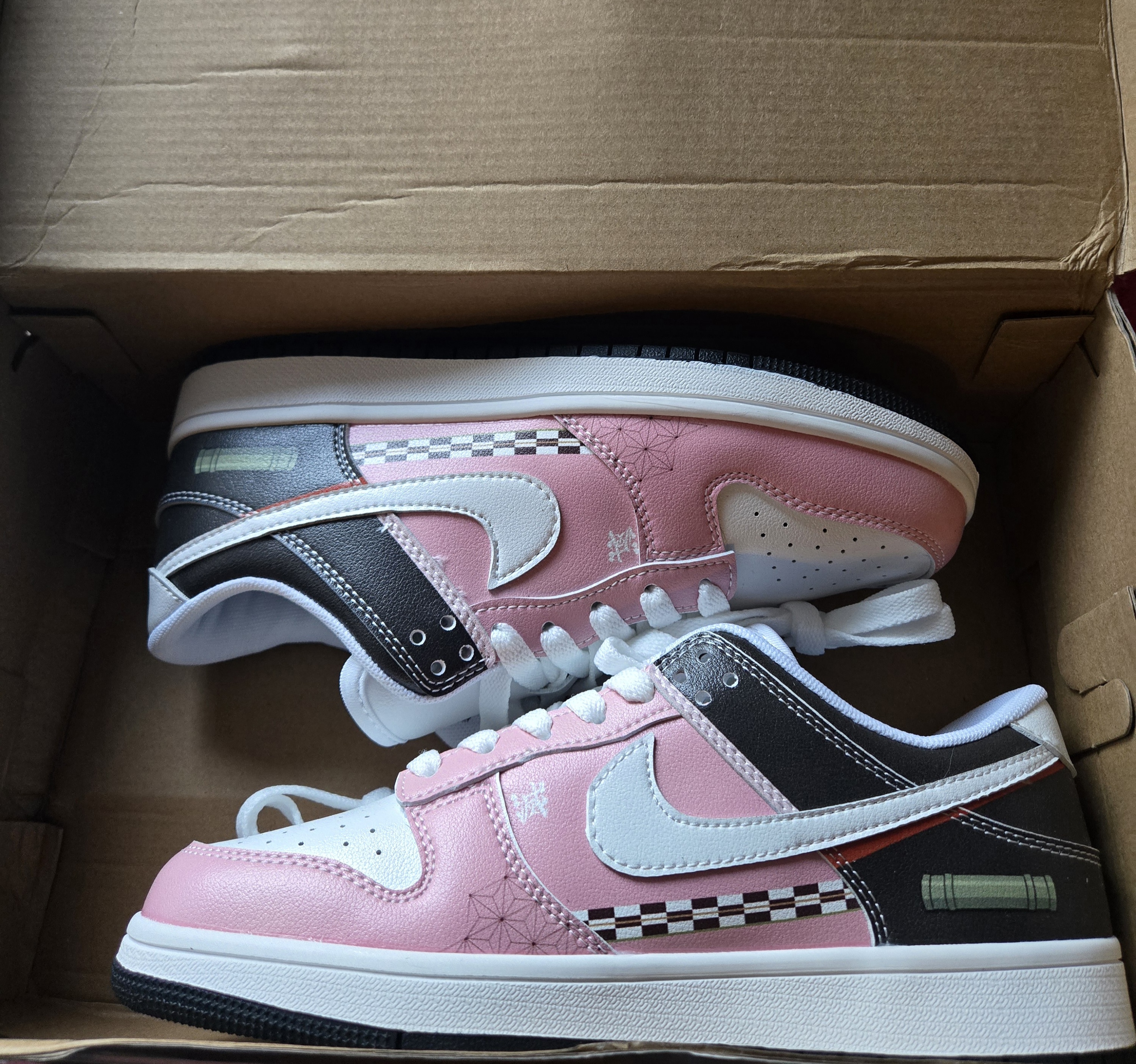 Nezuko Kamado V.1 Custom Court-Low Sneakers