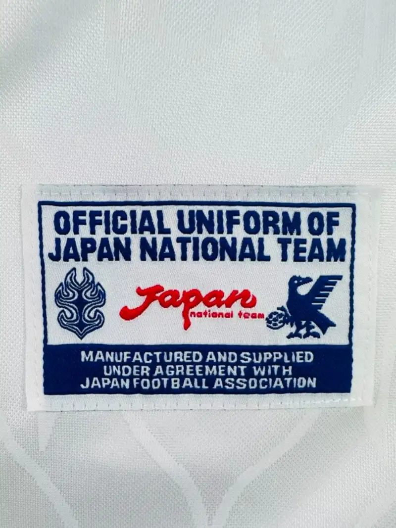 Retro-1998-Japan-Long-Sleeve-Soccer-Jersey-Away-8.webp Retro 1998 Japan Long Sleeve Soccer Jersey Away